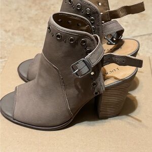 Lucky Brand Tan Heeled Boots with Peep-Toe Design